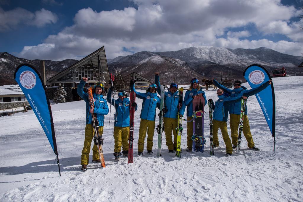 יאמנוצ'י Okushiga Kogen Hotel מראה חיצוני תמונה